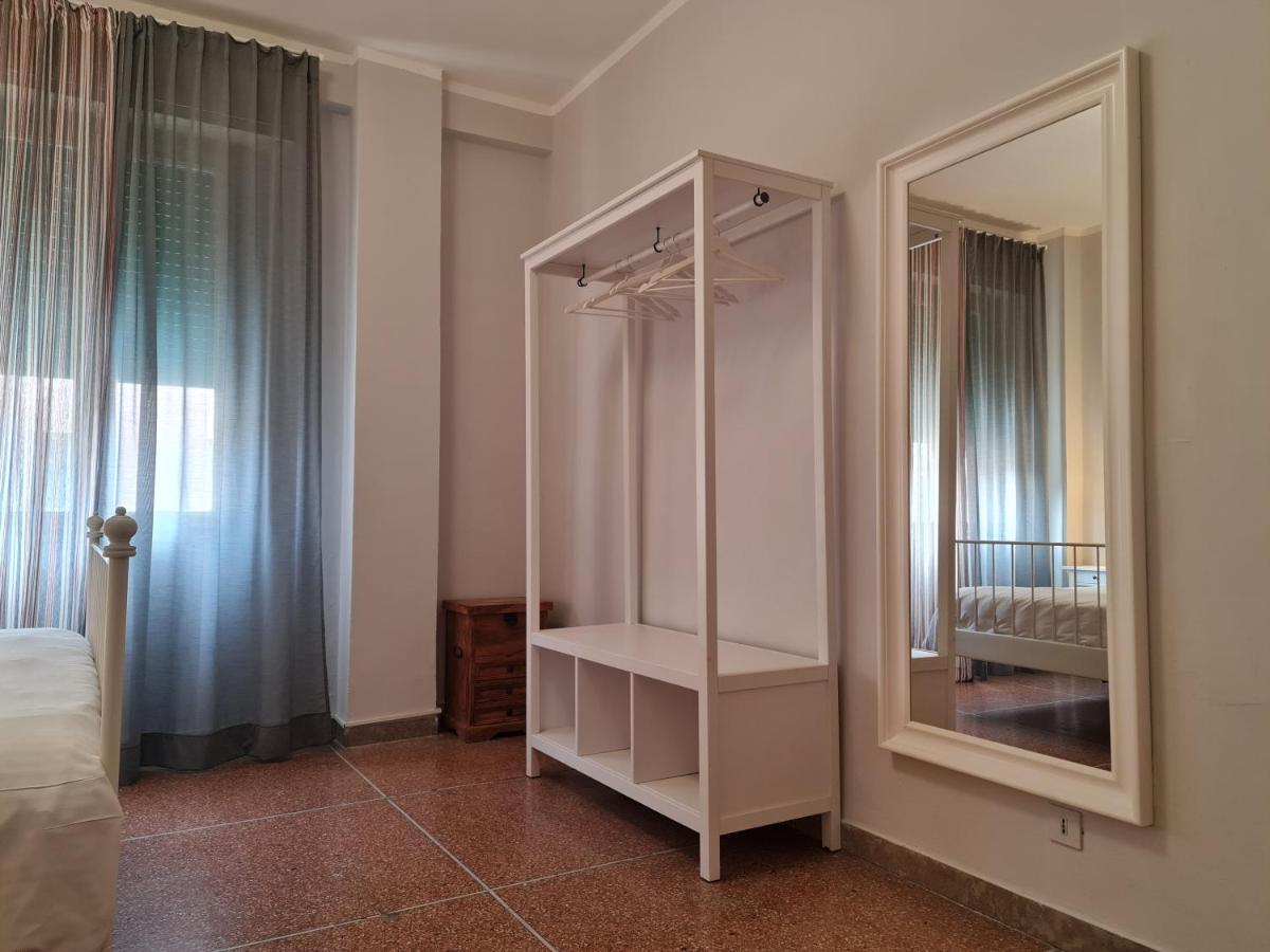 Lc Gramsci Guest House Self Check-In ปิซา ภายนอก รูปภาพ